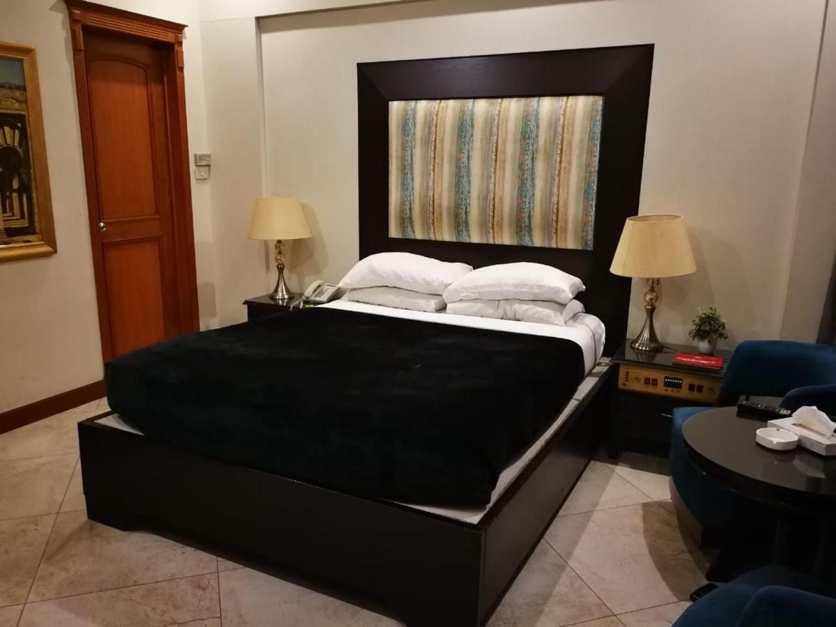 Regency Inn Hotel Lahore Exteriér fotografie