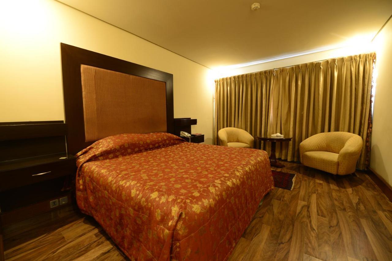 Regency Inn Hotel Lahore Exteriér fotografie