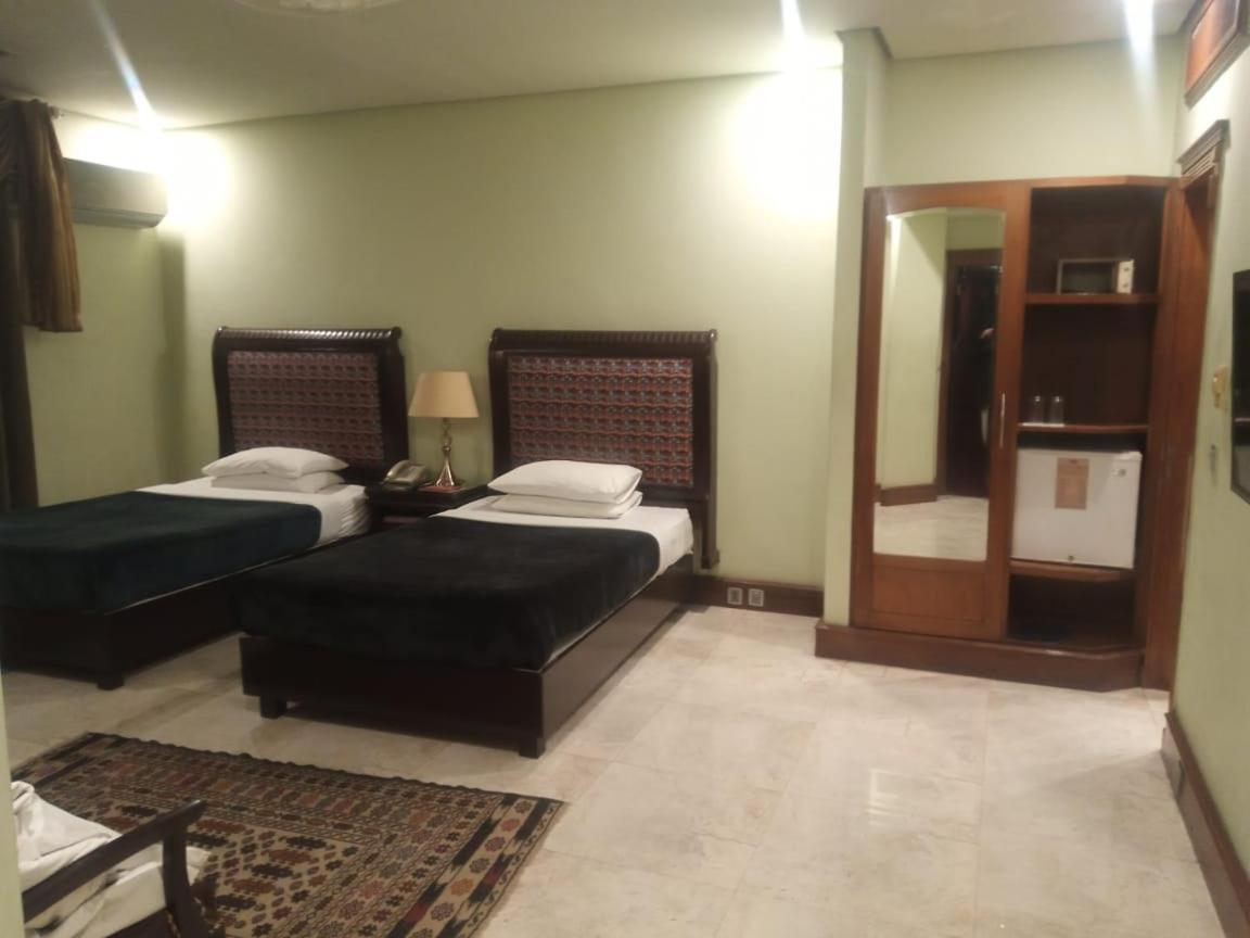 Regency Inn Hotel Lahore Exteriér fotografie