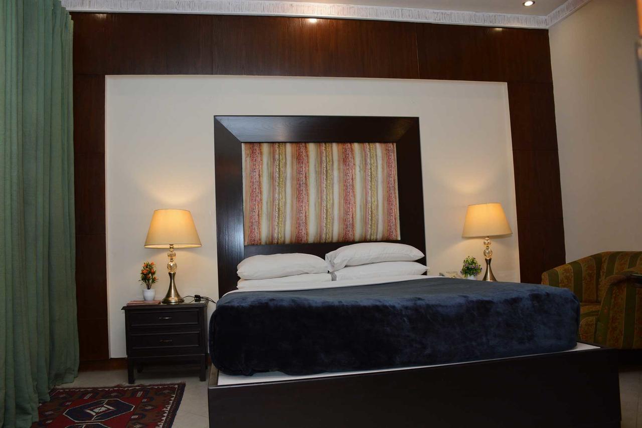Regency Inn Hotel Lahore Exteriér fotografie