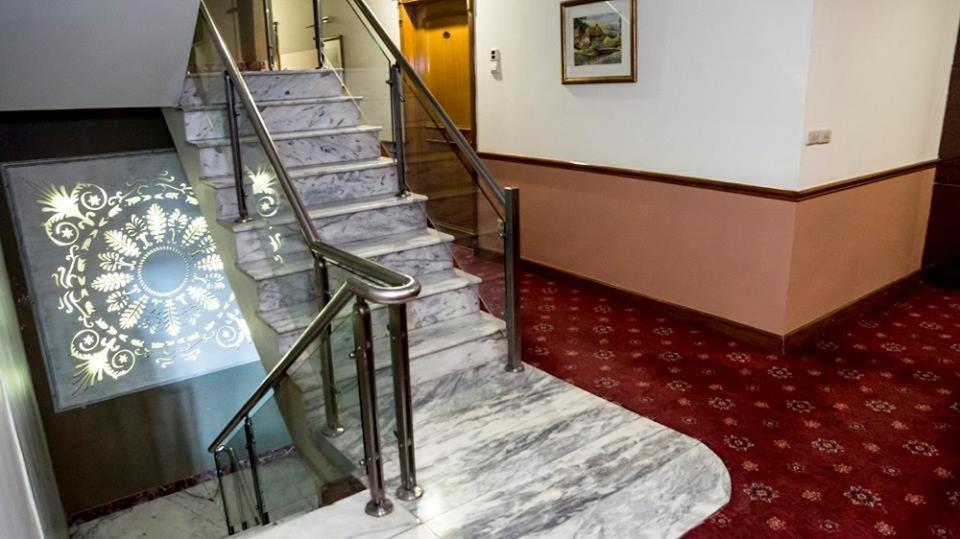 Regency Inn Hotel Lahore Exteriér fotografie